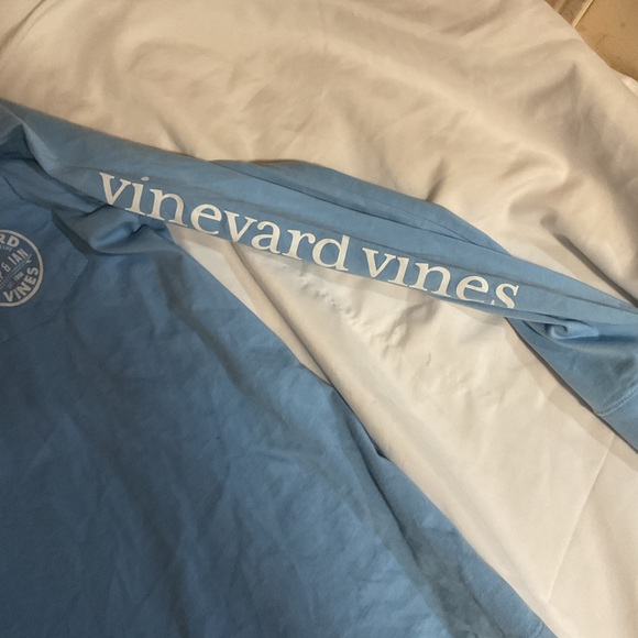 Vineyard Vines Blue Shep and Ian Boys Pullover with Hood. Size S - Picture 6 of 10